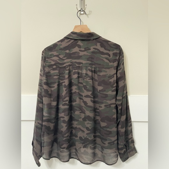 Cloth & Stone Army Green Camouflage Button Down Shirt Size Medium - Picture 9 of 9